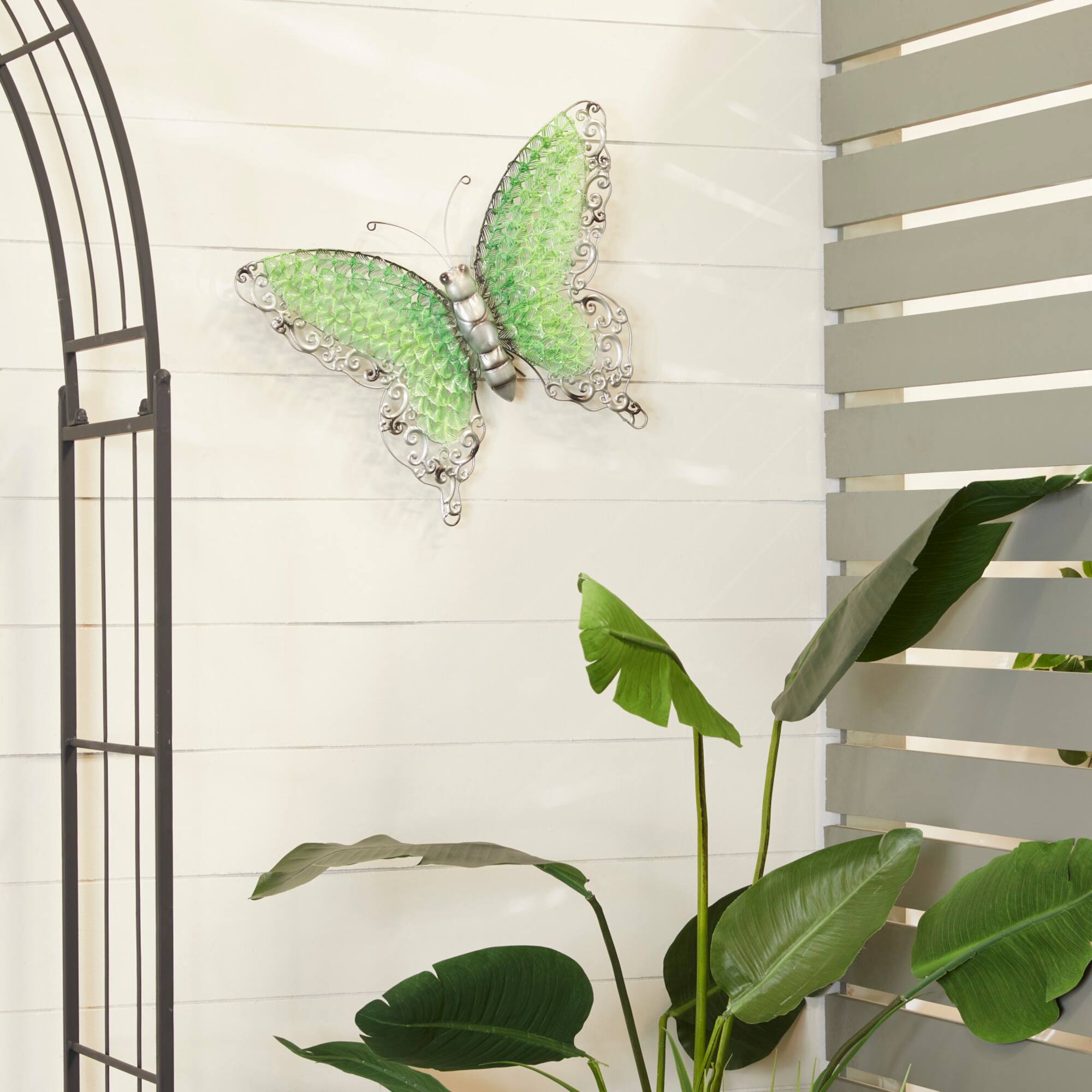 Green Metal Eclectic Wall Decor, 21" x 21" x 2"